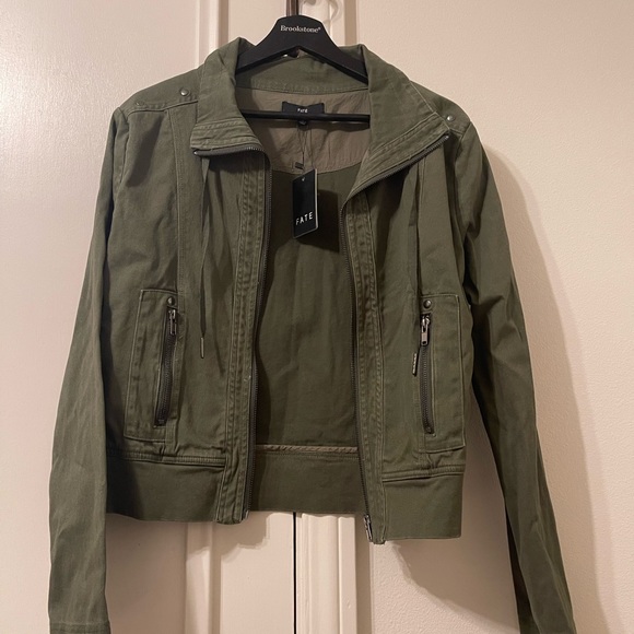 Olive green Fate Jacket - Picture 1 of 6